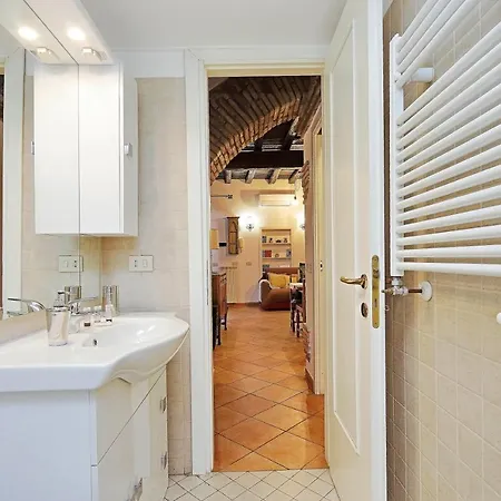 Luxury Trastevere 公寓